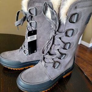New SOREL Tivaloi Tall Boots New!